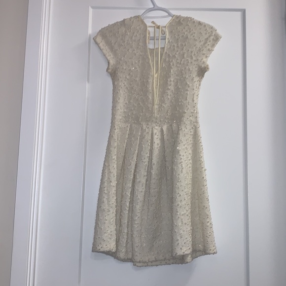 Sequin short sleeve dress with beaded pearl collar - Picture 2 of 3